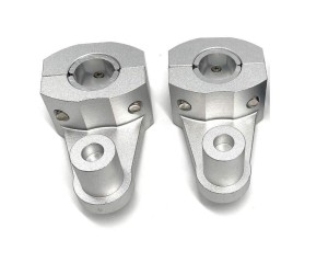 mocowanie kierownicy uniwersalne czarne z 22mm na 22/28mm wysokość 60 mm kolor srebrny