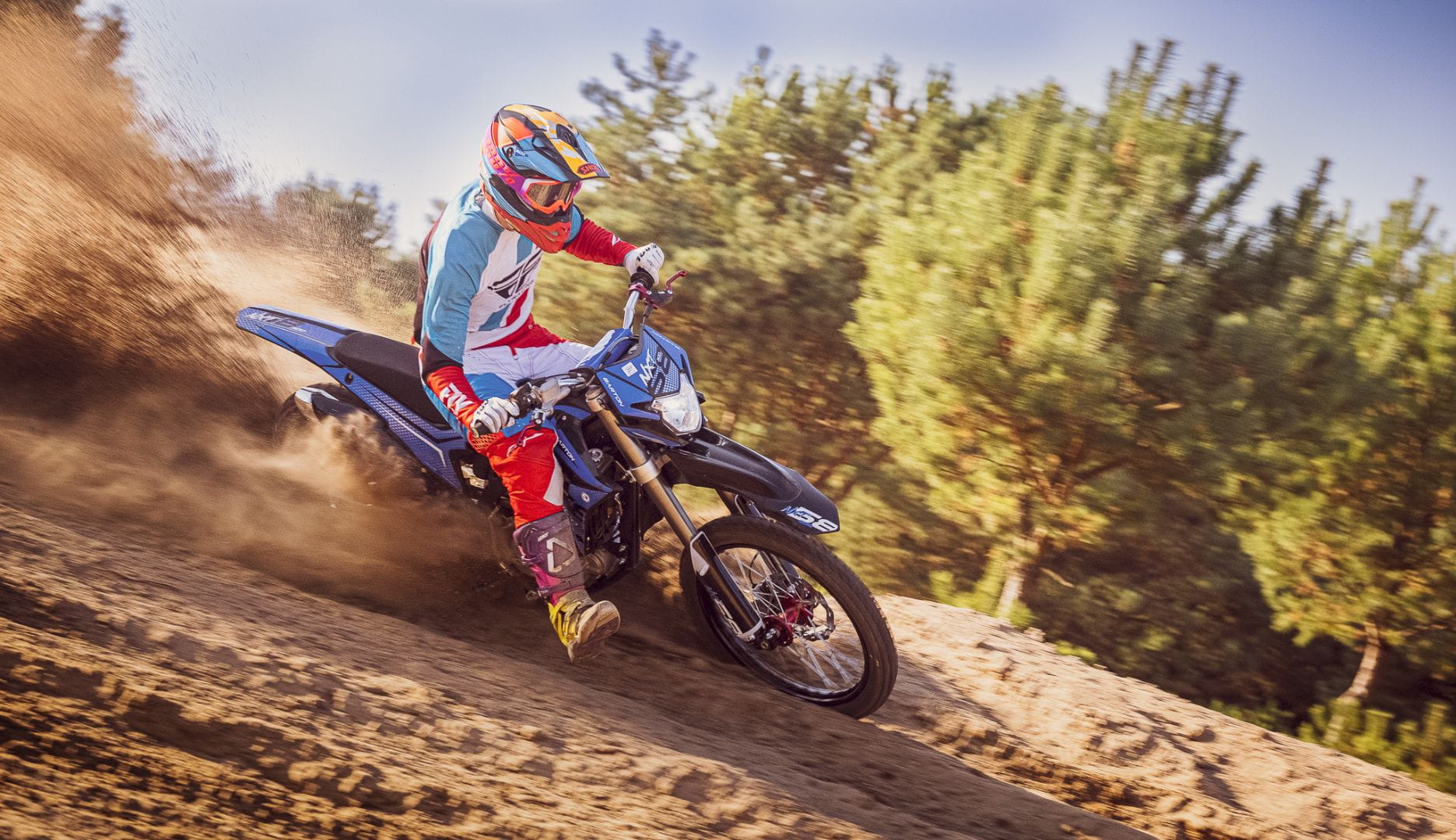 Motocykl z chłodzeniem cieczą czy powietrzem – co wybrać i dlaczego?